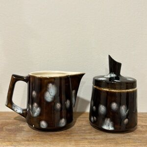 Vintage milk and sugar containers